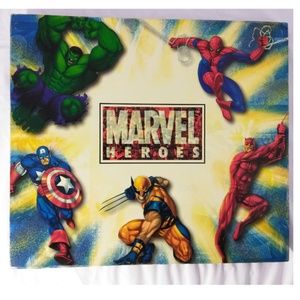 EK Success MARVEL HEROES 8x8 Scrapbook Album!